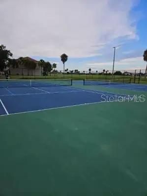 На продажу: $242,000 (3 спален, 2 ванн, 1136 Квадратных фут)