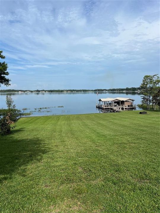 Vendido Recientemente: $2,500,000 (4 camas, 2 baños, 4667 Pies cuadrados)