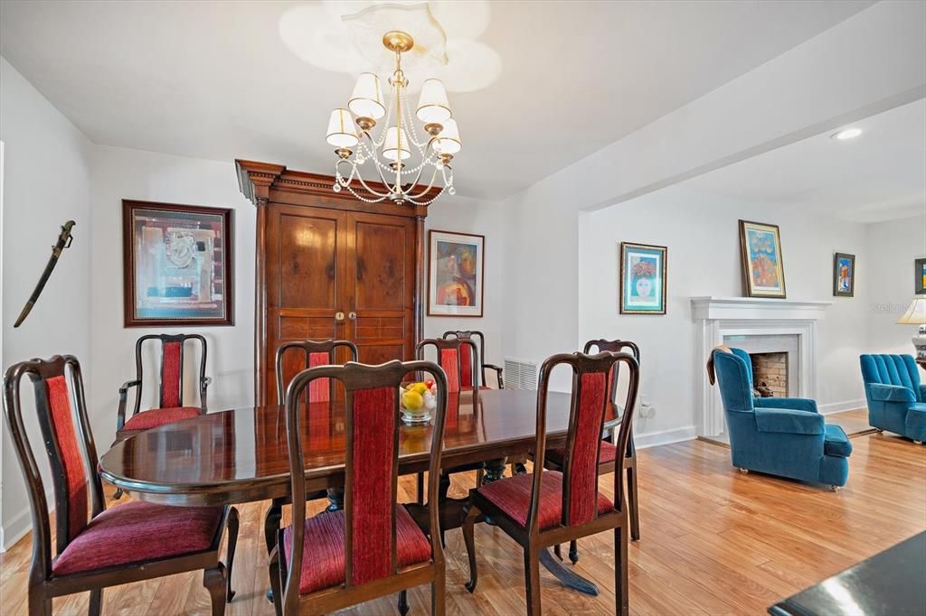 На продажу: $1,150,000 (4 спален, 3 ванн, 2900 Квадратных фут)