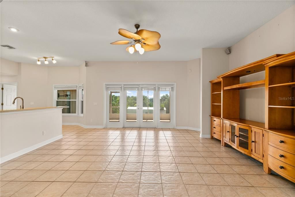 Active With Contract: $590,000 (4 beds, 3 baths, 2492 Square Feet)