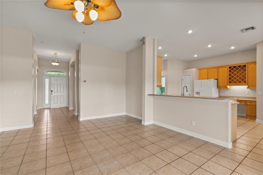 Active With Contract: $590,000 (4 beds, 3 baths, 2492 Square Feet)