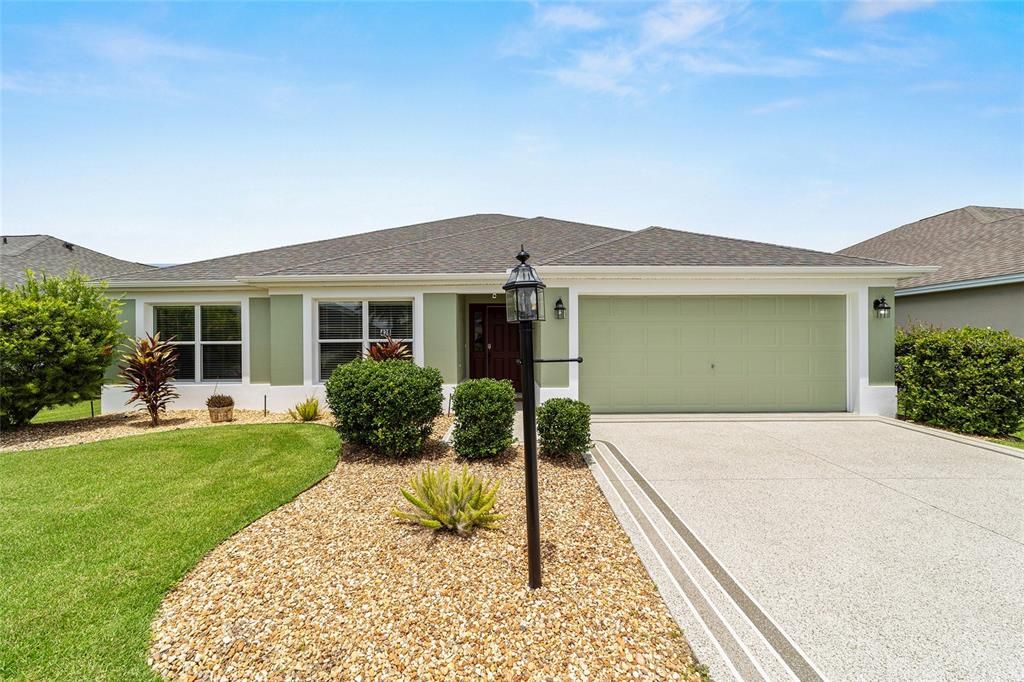 最近售出: $467,500 (3 贝兹, 2 浴室, 1827 平方英尺)