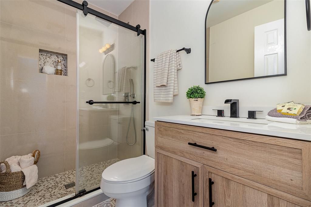 Active With Contract: $224,500 (2 beds, 2 baths, 1732 Square Feet)