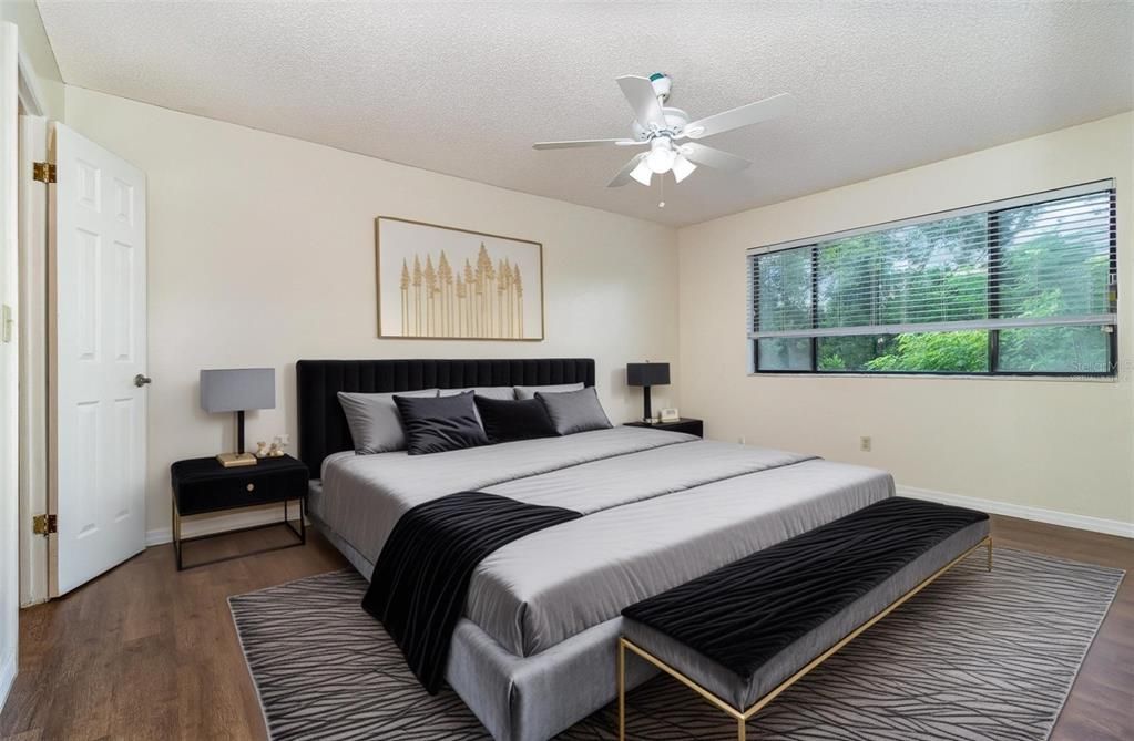 Active With Contract: $224,500 (2 beds, 2 baths, 1732 Square Feet)