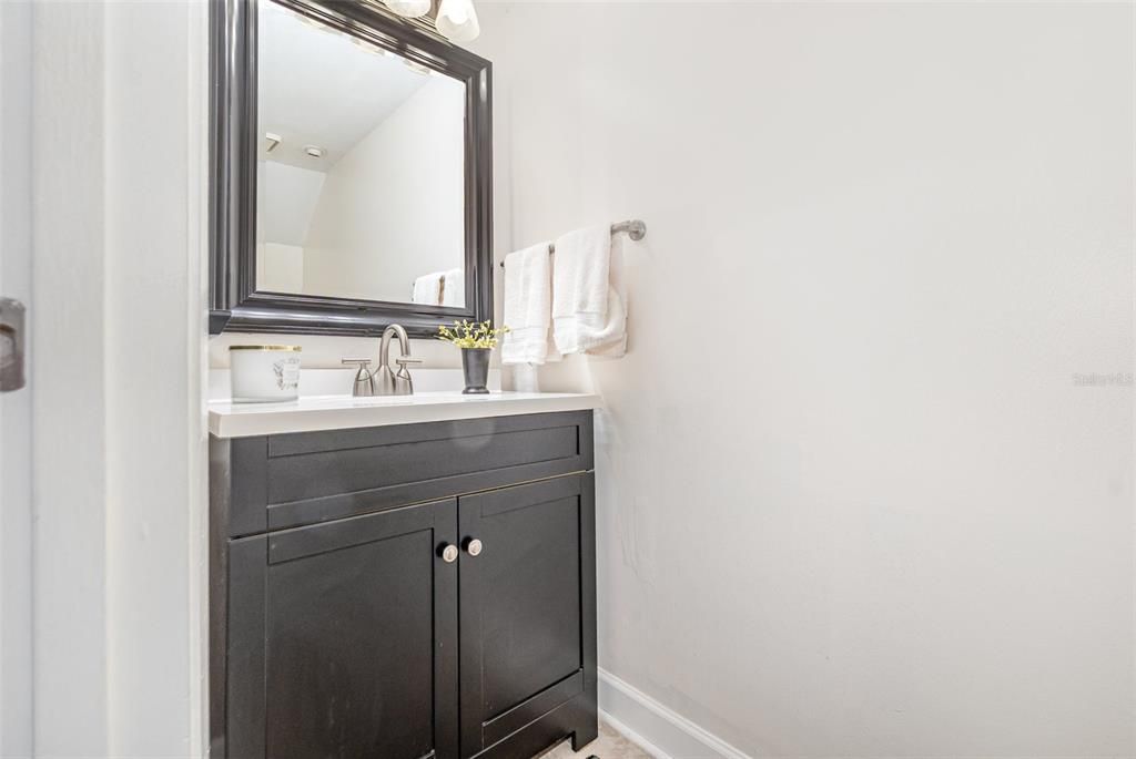 Active With Contract: $224,500 (2 beds, 2 baths, 1732 Square Feet)