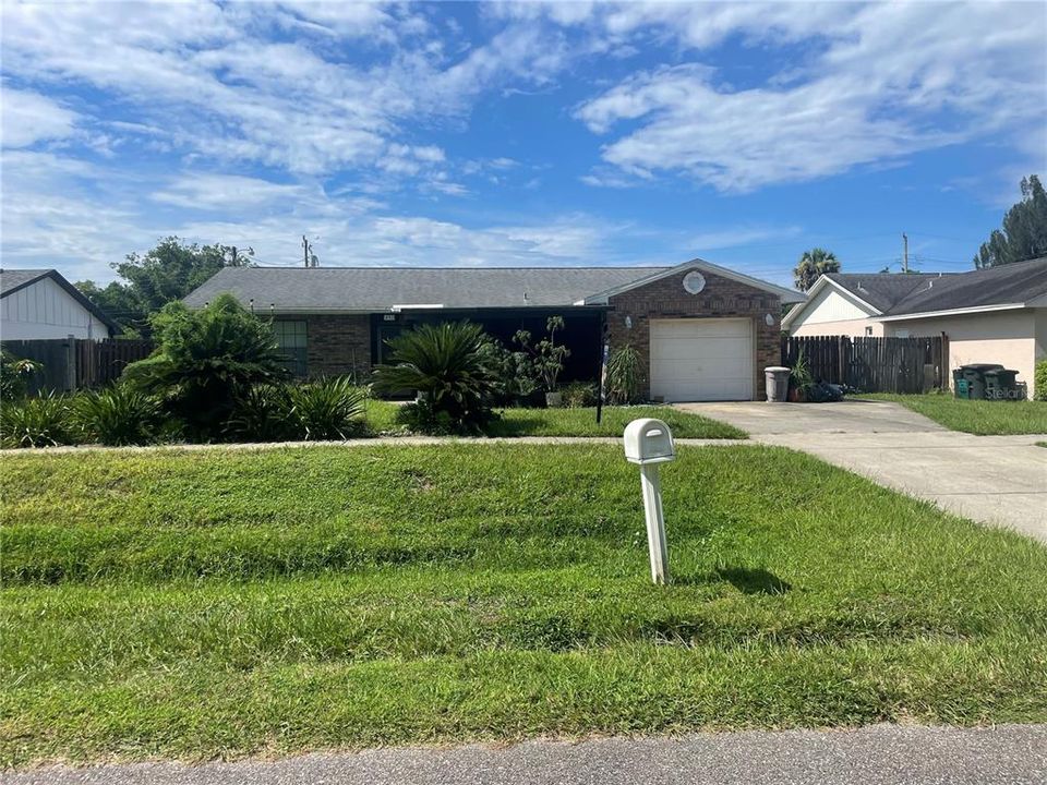 Recently Sold: $235,000 (3 beds, 2 baths, 1196 Square Feet)