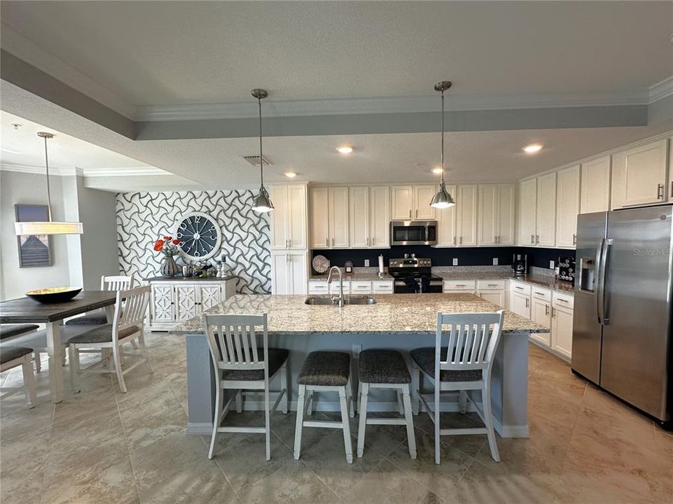 For Rent: $5,000 (2 beds, 2 baths, 1154 Square Feet)