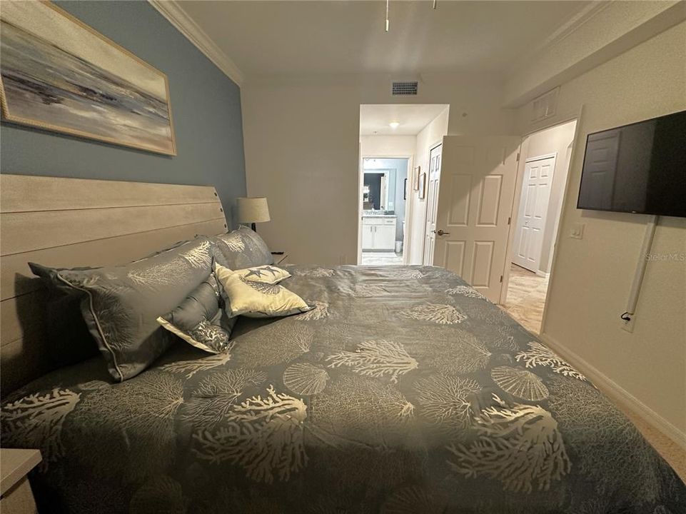 For Rent: $5,000 (2 beds, 2 baths, 1154 Square Feet)