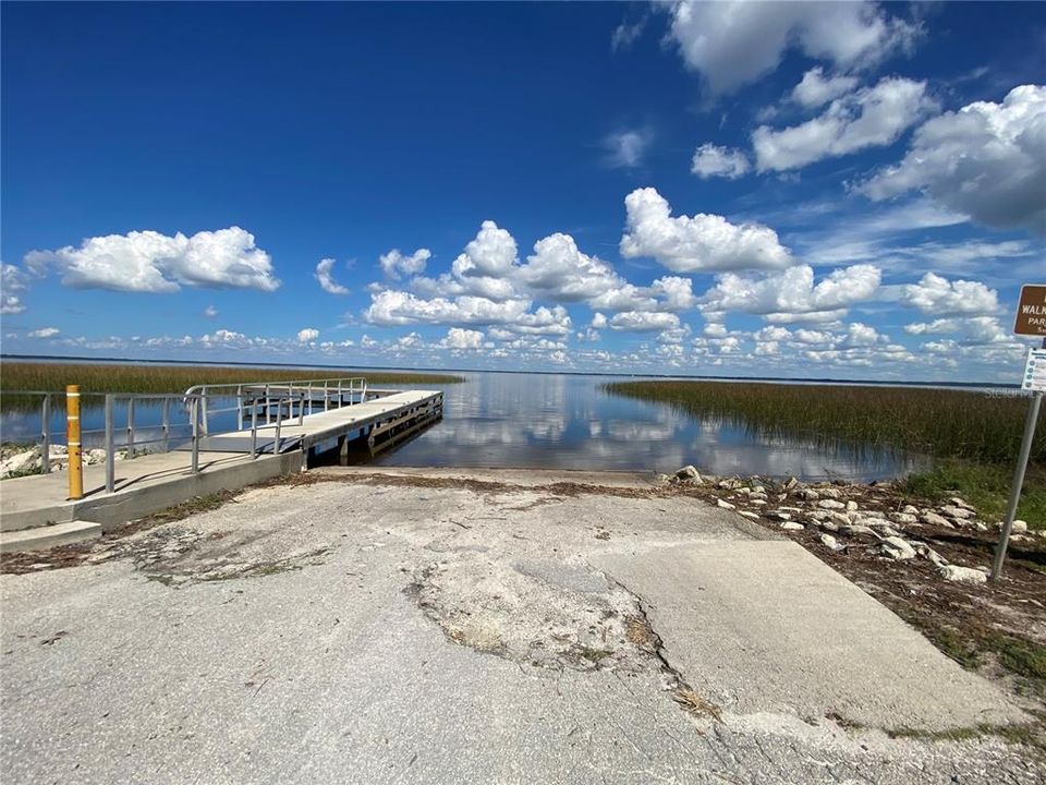 For Sale: $250,000 (4 beds, 3 baths, 1728 Square Feet)