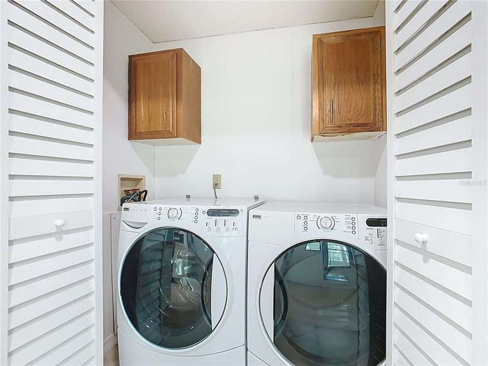 For Sale: $250,000 (4 beds, 3 baths, 1728 Square Feet)