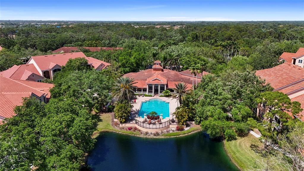 待售: $227,500 (1 贝兹, 1 浴室, 949 平方英尺)