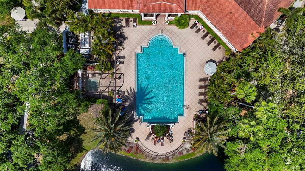 待售: $227,500 (1 贝兹, 1 浴室, 949 平方英尺)