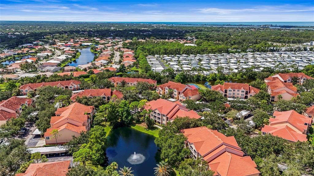 待售: $227,500 (1 贝兹, 1 浴室, 949 平方英尺)