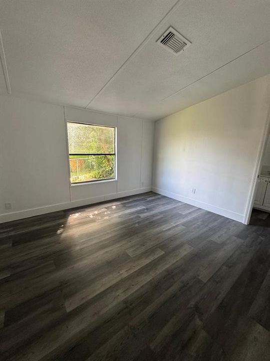 待售: $125,000 (2 贝兹, 2 浴室, 1000 平方英尺)