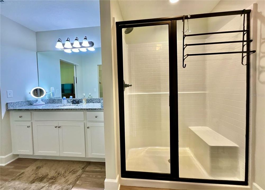 For Sale: $300,000 (3 beds, 2 baths, 1168 Square Feet)