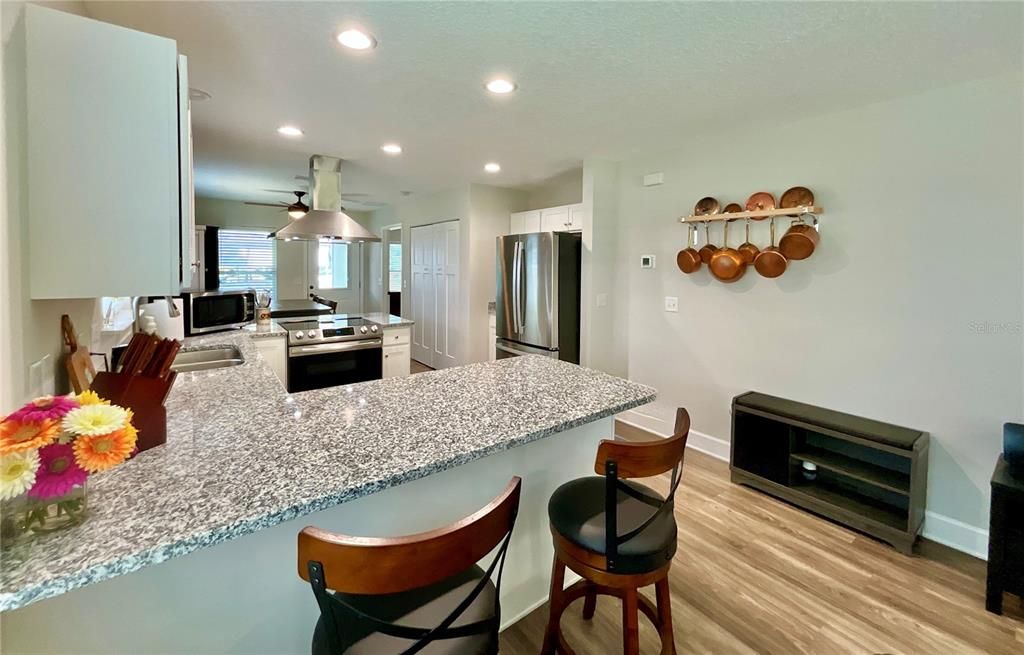 For Sale: $300,000 (3 beds, 2 baths, 1168 Square Feet)