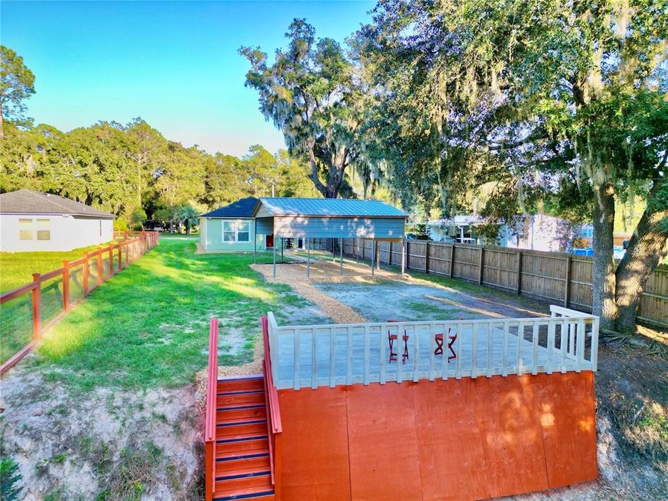 For Sale: $300,000 (3 beds, 2 baths, 1168 Square Feet)