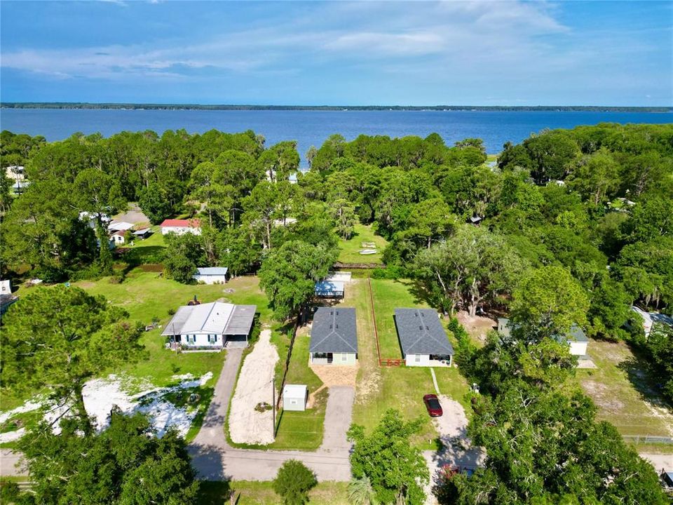 For Sale: $300,000 (3 beds, 2 baths, 1168 Square Feet)