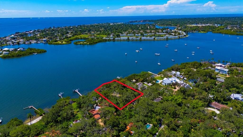 Activo con contrato: $2,200,000 (0.75 acres)