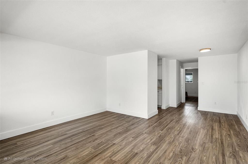 Active With Contract: $156,000 (1 beds, 1 baths, 585 Square Feet)