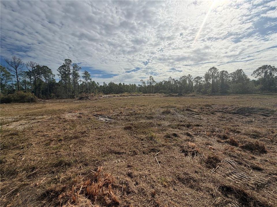 En Venta: $157,000 (2.50 acres)