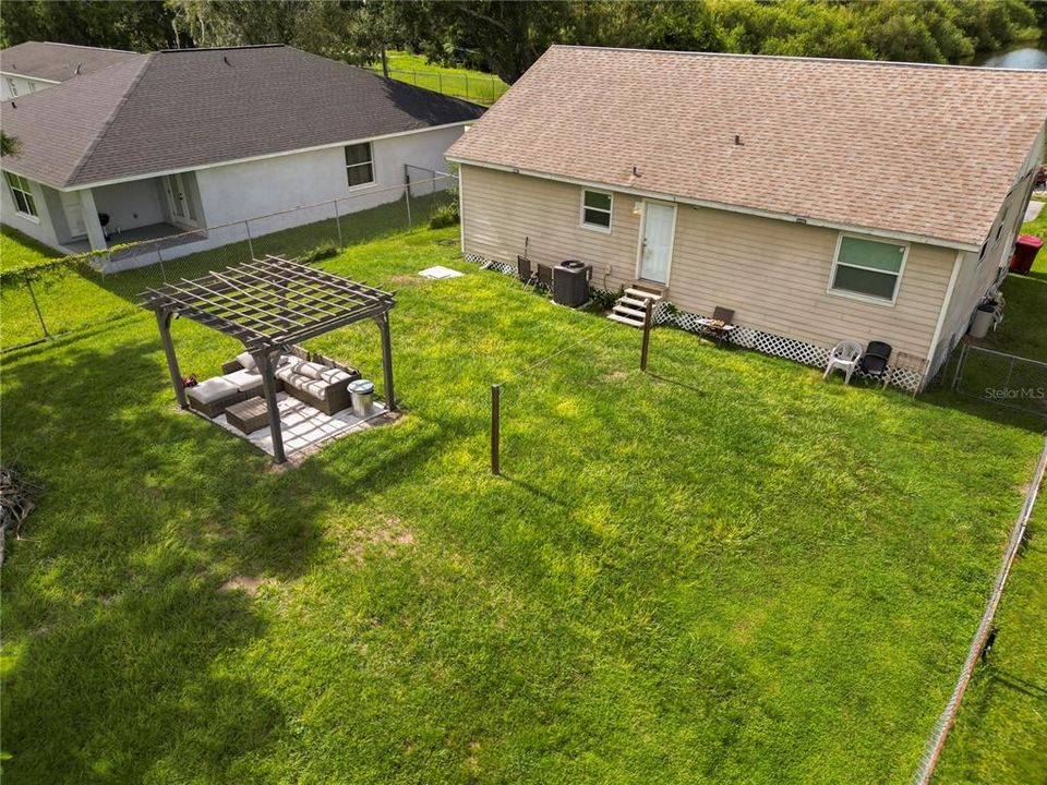 Activo con contrato: $250,000 (3 camas, 2 baños, 1144 Pies cuadrados)