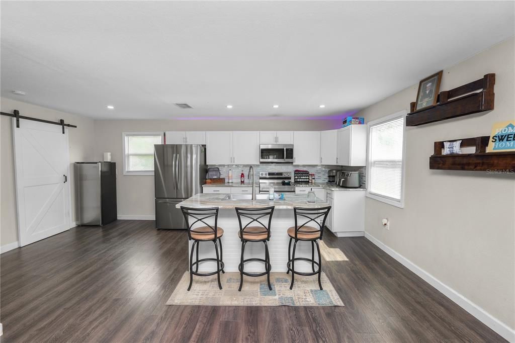 Activo con contrato: $250,000 (3 camas, 2 baños, 1144 Pies cuadrados)