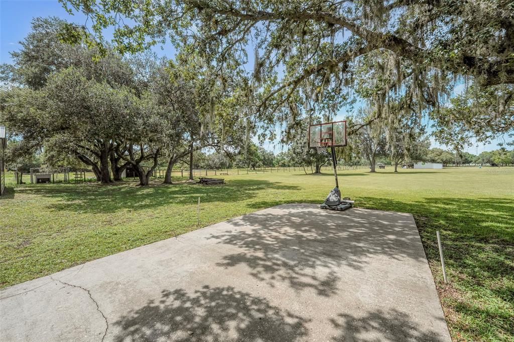 For Sale: $699,000 (3 beds, 2 baths, 1700 Square Feet)