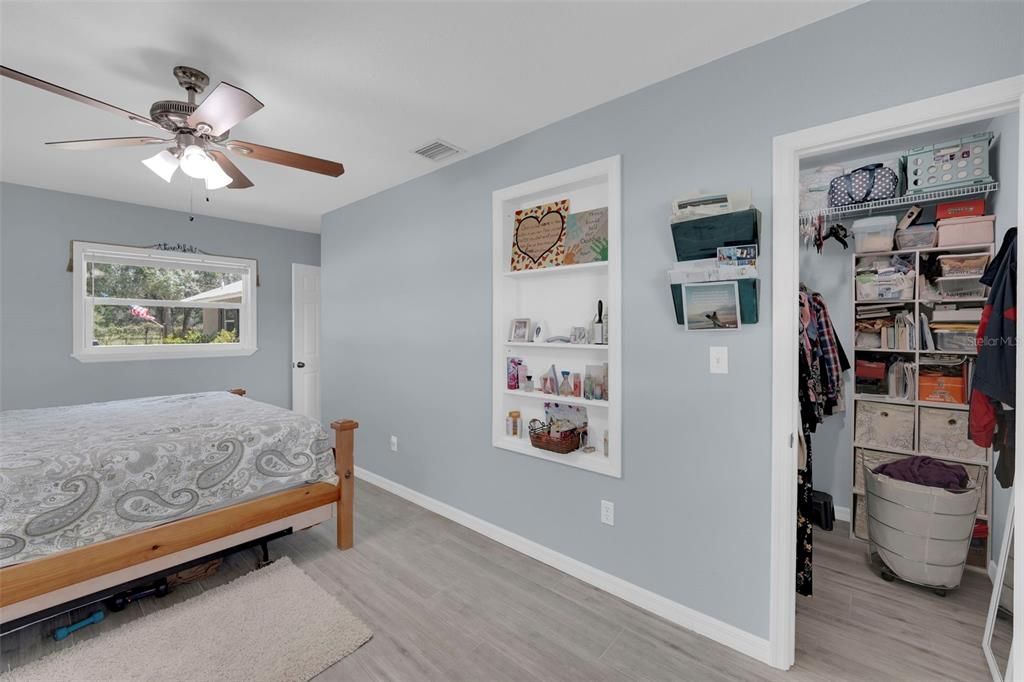 For Sale: $699,000 (3 beds, 2 baths, 1700 Square Feet)