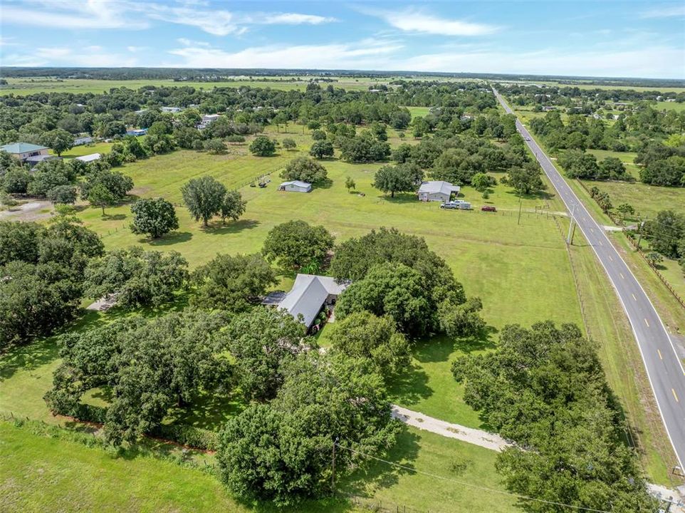 For Sale: $699,000 (3 beds, 2 baths, 1700 Square Feet)