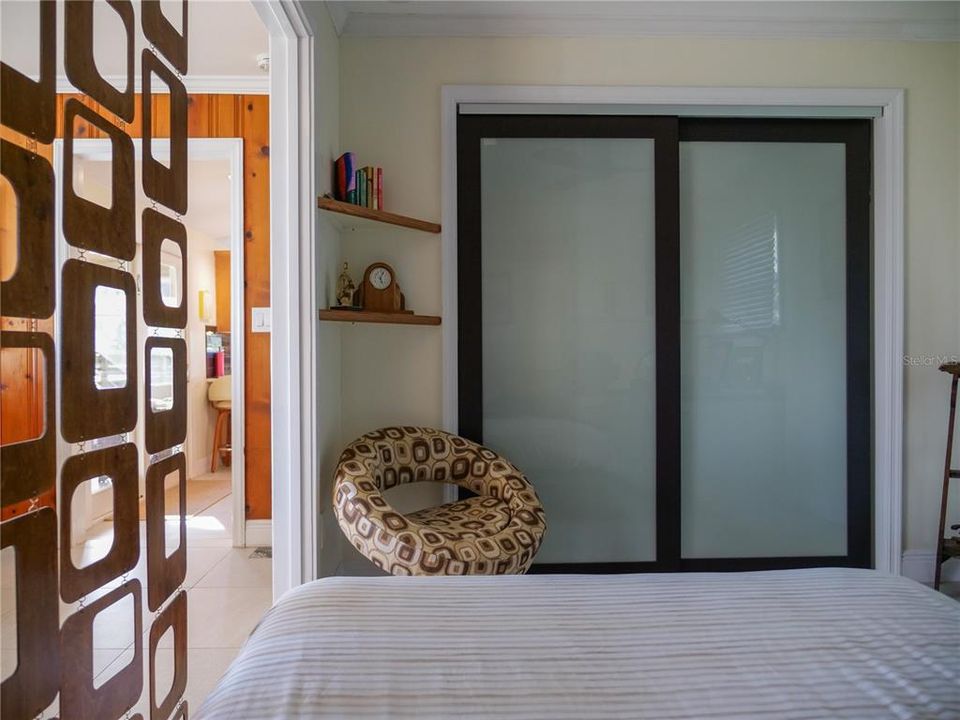 待售: $810,000 (3 贝兹, 1 浴室, 1184 平方英尺)