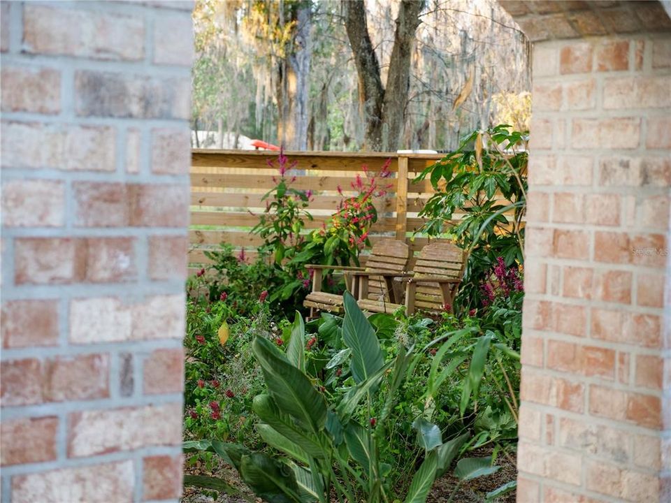 待售: $810,000 (3 贝兹, 1 浴室, 1184 平方英尺)