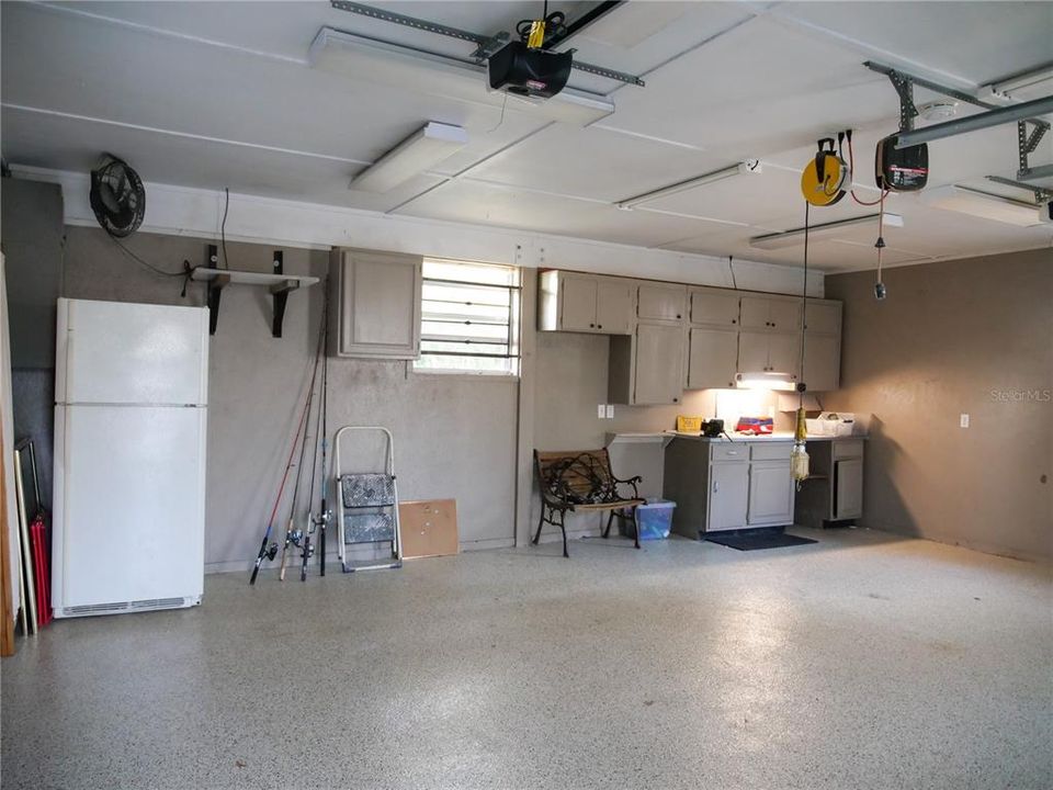 待售: $810,000 (3 贝兹, 1 浴室, 1184 平方英尺)