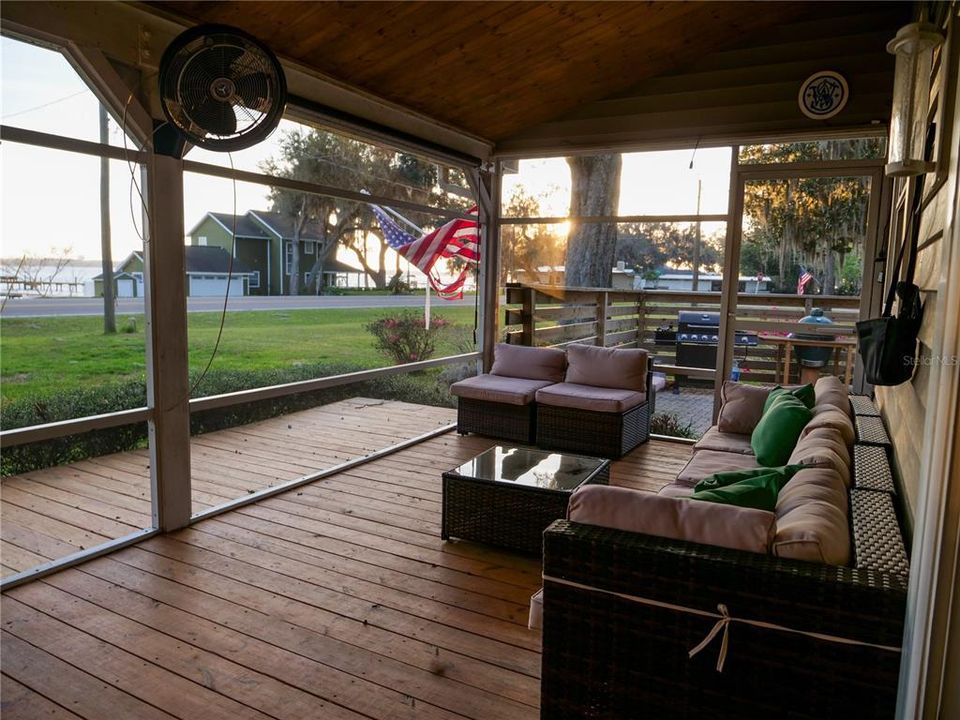 待售: $810,000 (3 贝兹, 1 浴室, 1184 平方英尺)