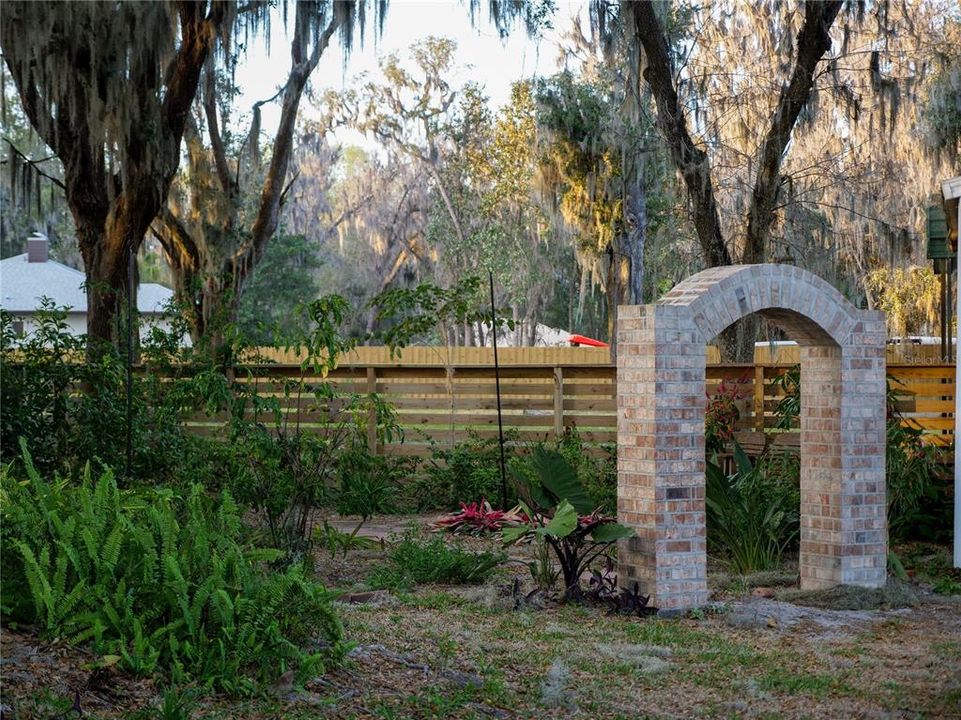 待售: $810,000 (3 贝兹, 1 浴室, 1184 平方英尺)