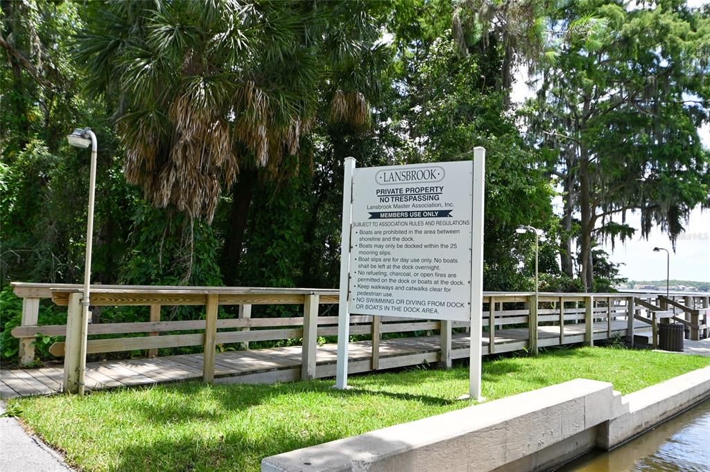 Activo con contrato: $995,000 (4 camas, 3 baños, 3293 Pies cuadrados)