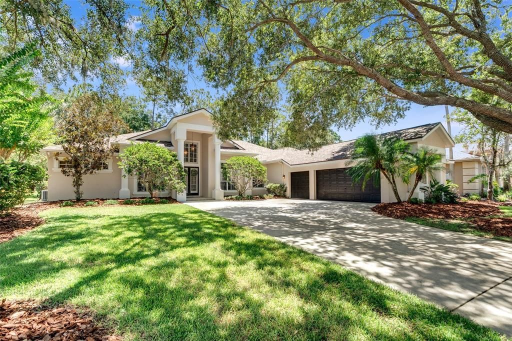 Activo con contrato: $995,000 (4 camas, 3 baños, 3293 Pies cuadrados)