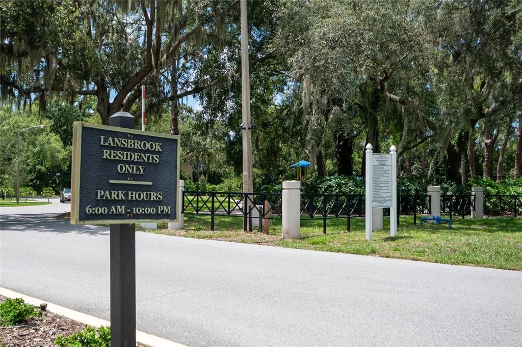 Activo con contrato: $995,000 (4 camas, 3 baños, 3293 Pies cuadrados)