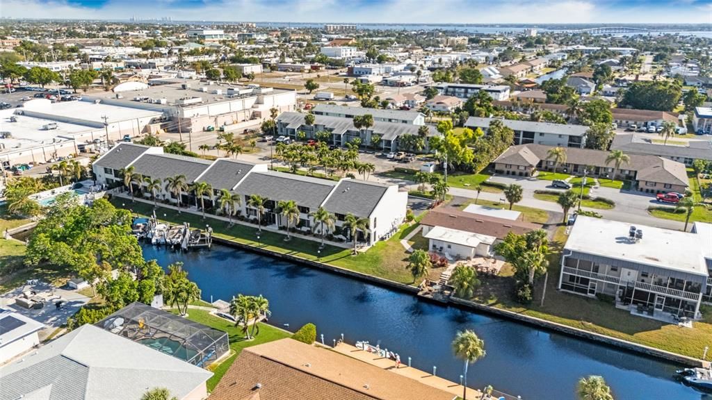 Active With Contract: $286,995 (3 beds, 3 baths, 1764 Square Feet)