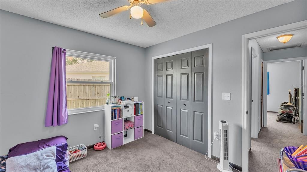 Activo con contrato: $315,000 (4 camas, 2 baños, 1554 Pies cuadrados)