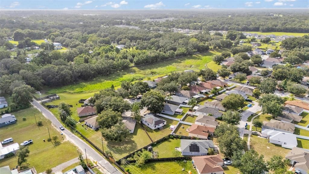 Activo con contrato: $315,000 (4 camas, 2 baños, 1554 Pies cuadrados)