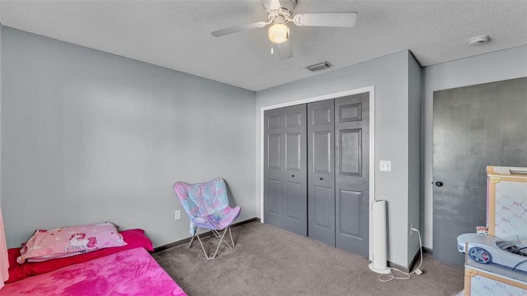 Activo con contrato: $315,000 (4 camas, 2 baños, 1554 Pies cuadrados)