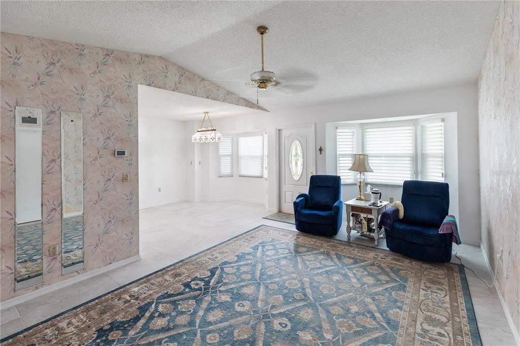 Active With Contract: $275,000 (2 beds, 2 baths, 1459 Square Feet)