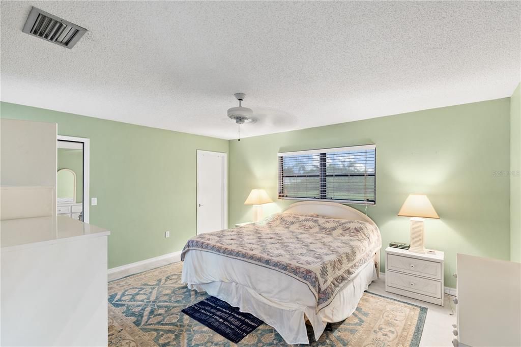 Active With Contract: $275,000 (2 beds, 2 baths, 1459 Square Feet)