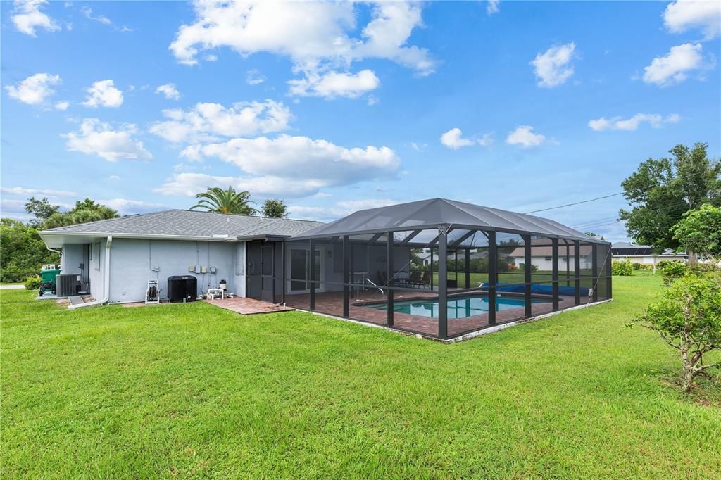 Active With Contract: $275,000 (2 beds, 2 baths, 1459 Square Feet)