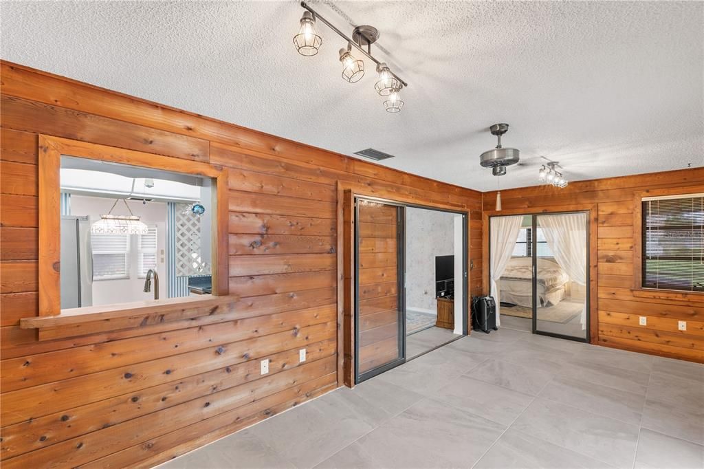 Active With Contract: $275,000 (2 beds, 2 baths, 1459 Square Feet)