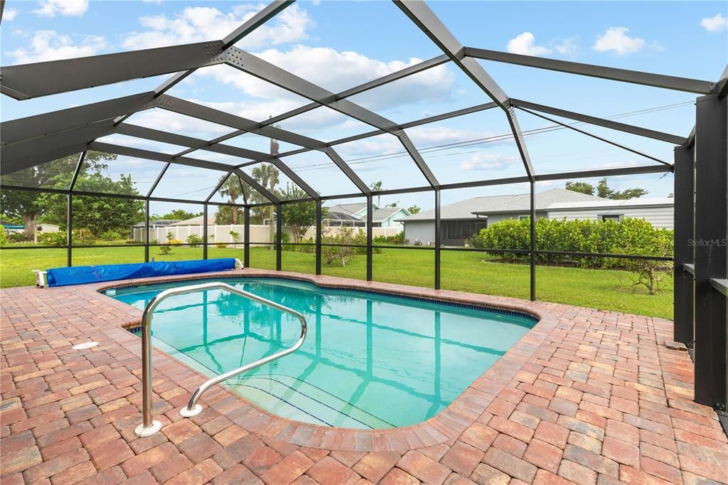 Active With Contract: $275,000 (2 beds, 2 baths, 1459 Square Feet)