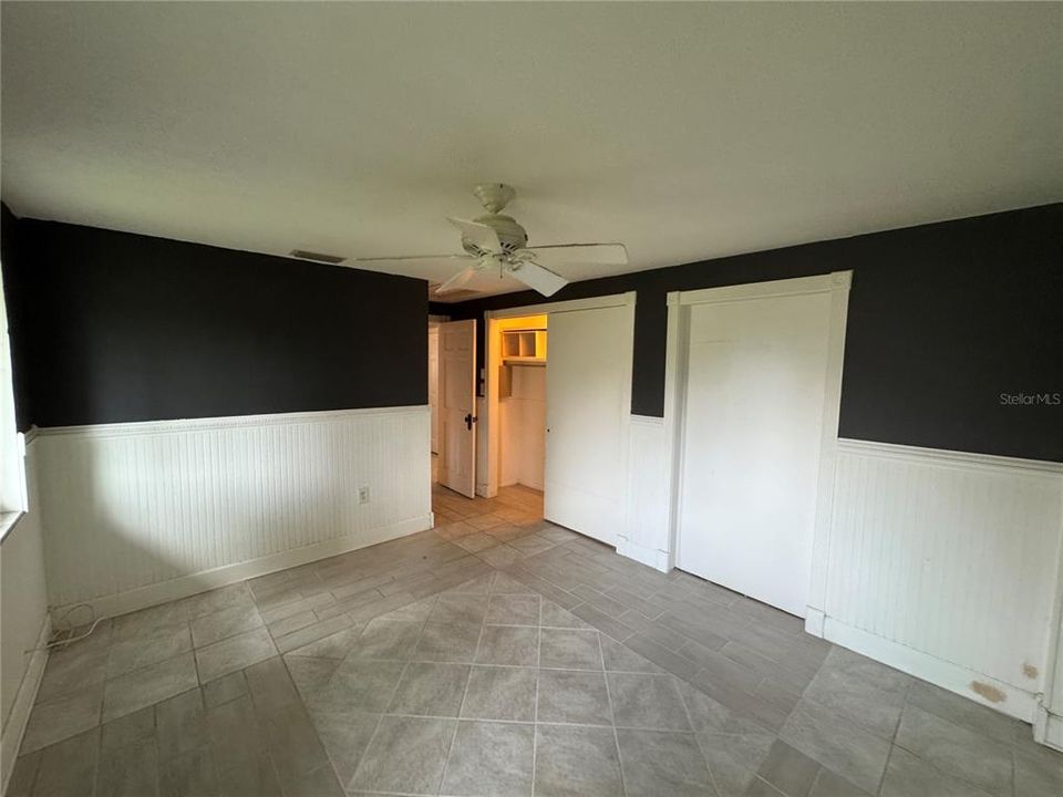 Active With Contract: $1,450 (2 beds, 2 baths, 1173 Square Feet)