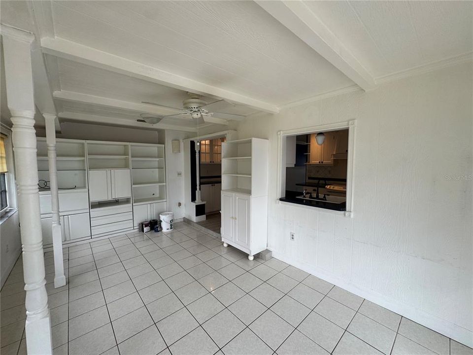 Active With Contract: $1,450 (2 beds, 2 baths, 1173 Square Feet)