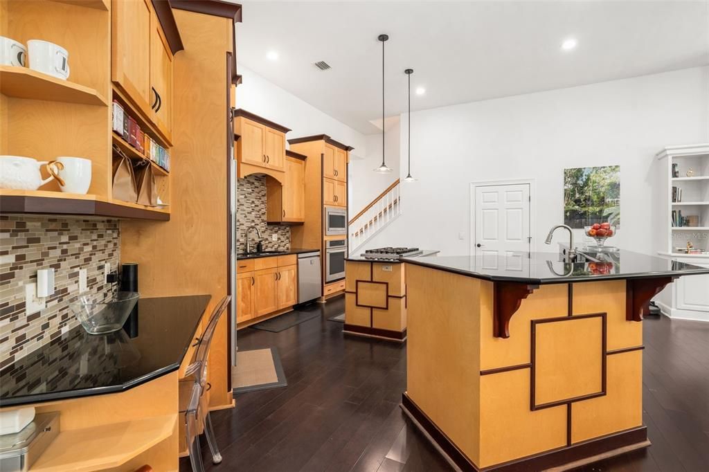 For Sale: $869,900 (5 beds, 4 baths, 3384 Square Feet)